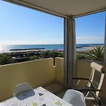 T2 30m² Avec Parking A Sete, Vue Sur - Fr-1-472-134