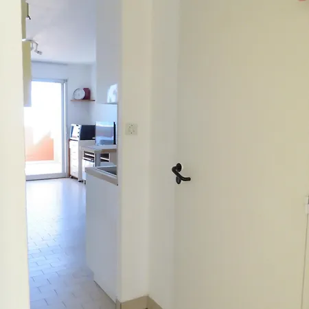 T2 30m² Avec Parking à Sète, Vue Sur - Fr-1-472-134 * Sète