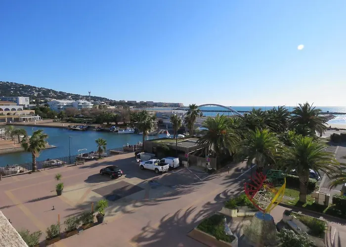 T2 30M² Avec Parking A Sete, Vue Sur Mer - Fr-1-472-134